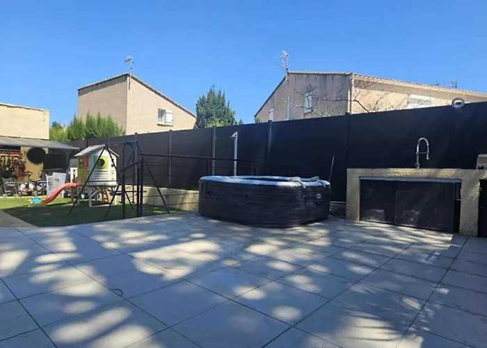 Le Refuge, Modern Family Villa, Familiale Ideale Pour Les Enfants Vias